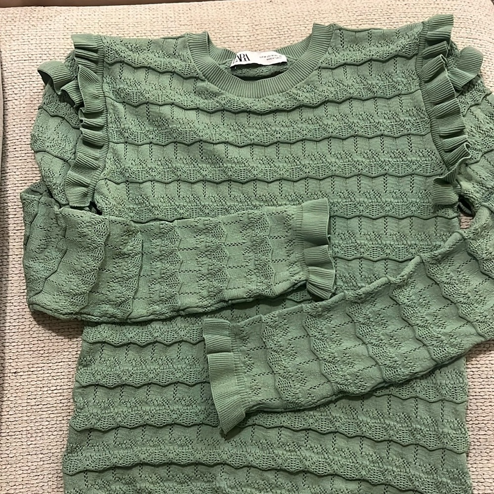 Zara Green Knit Top with Ruffled Shoulders